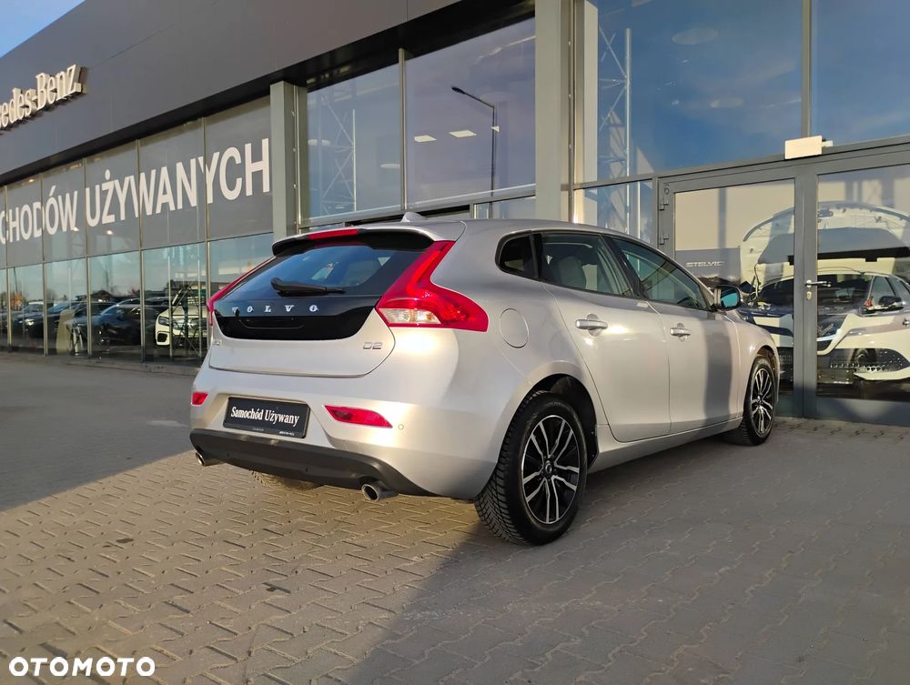 Volvo V40 D2 Drive-E Momentum - 5