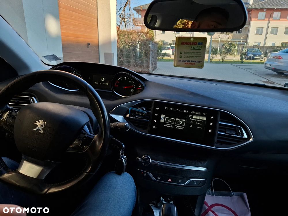 Peugeot 308 - 11