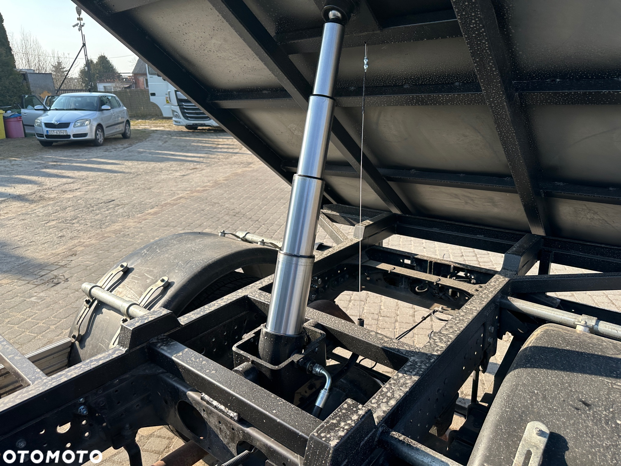 Mitsubishi Fuso Cantar Wywrotka 3 stronna 7C15 - 7