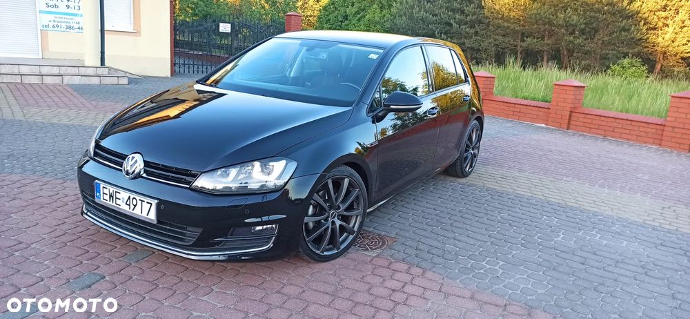 Volkswagen Golf - 8