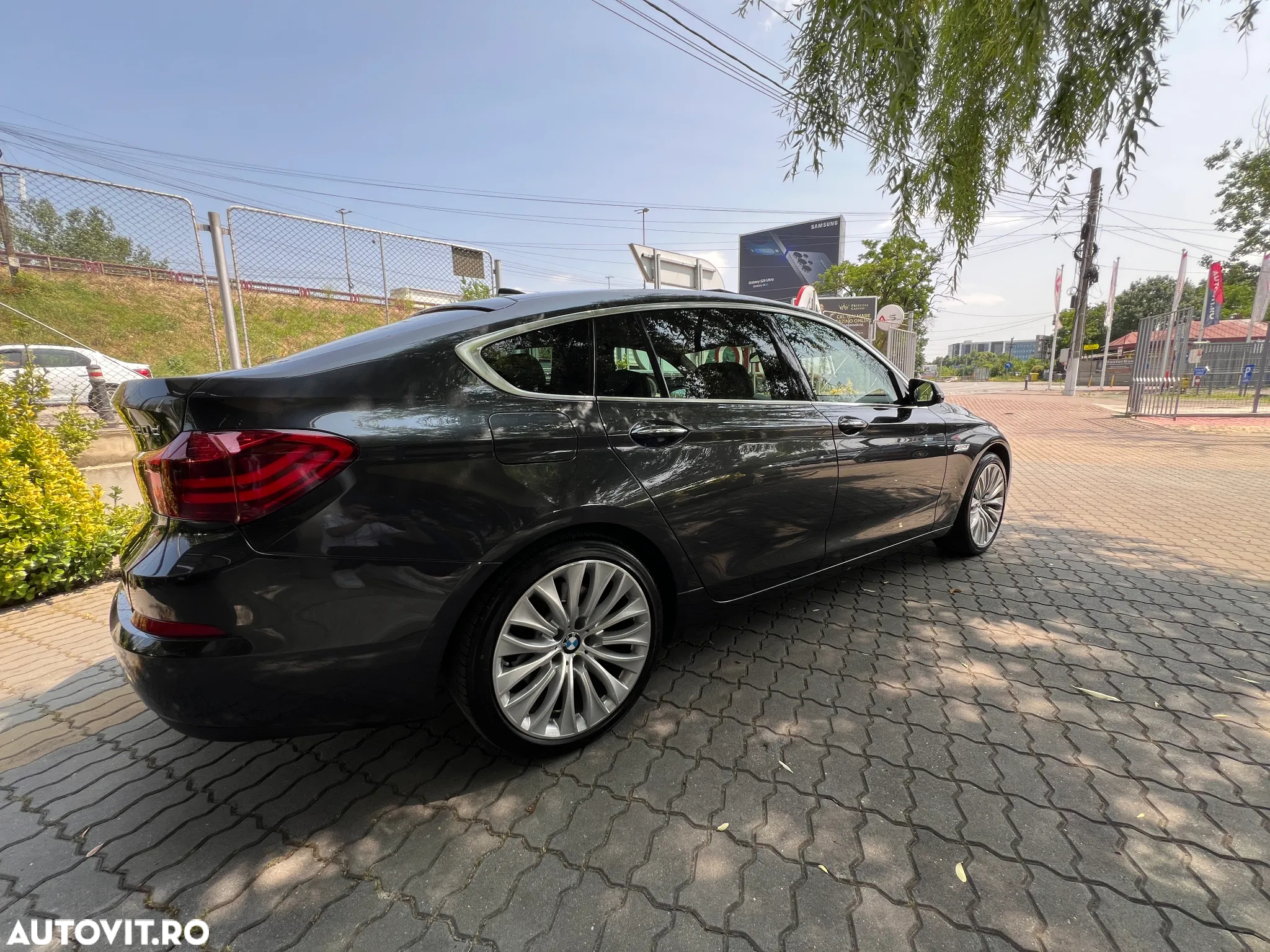 BMW Seria 5 520d Gran Turismo Aut. Luxury Line - 15