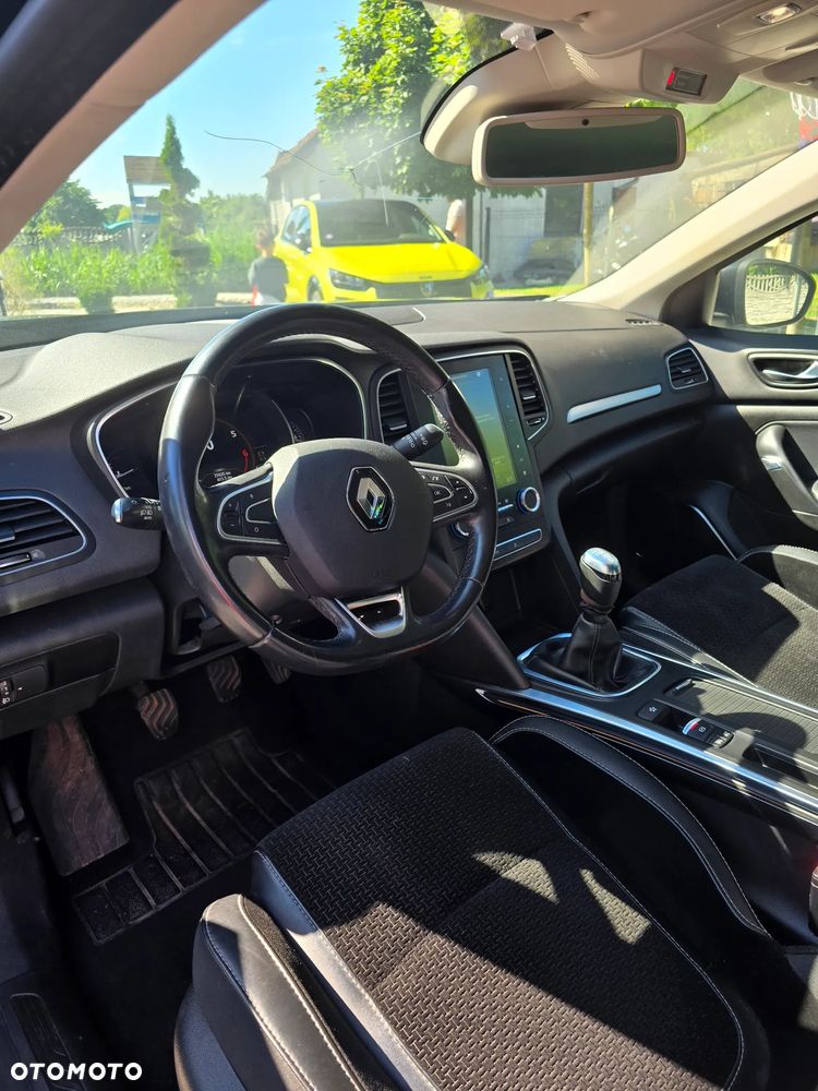 Renault Megane TCe 140 GPF INTENS - 9