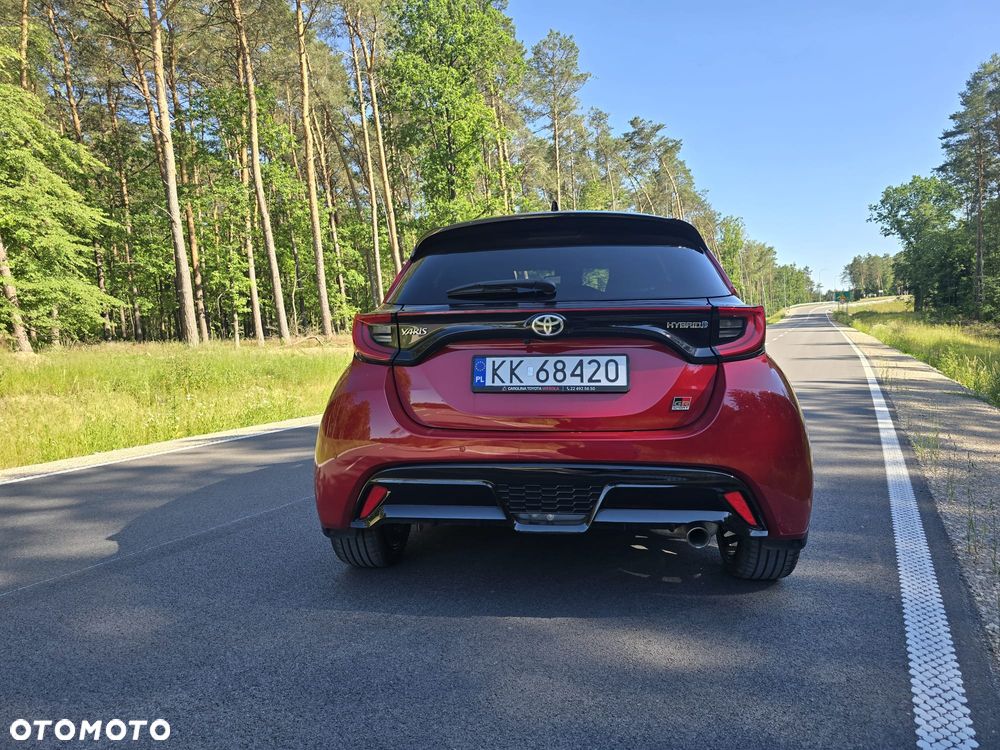 Toyota Yaris Hybrid 1.5 GR Sport - 4