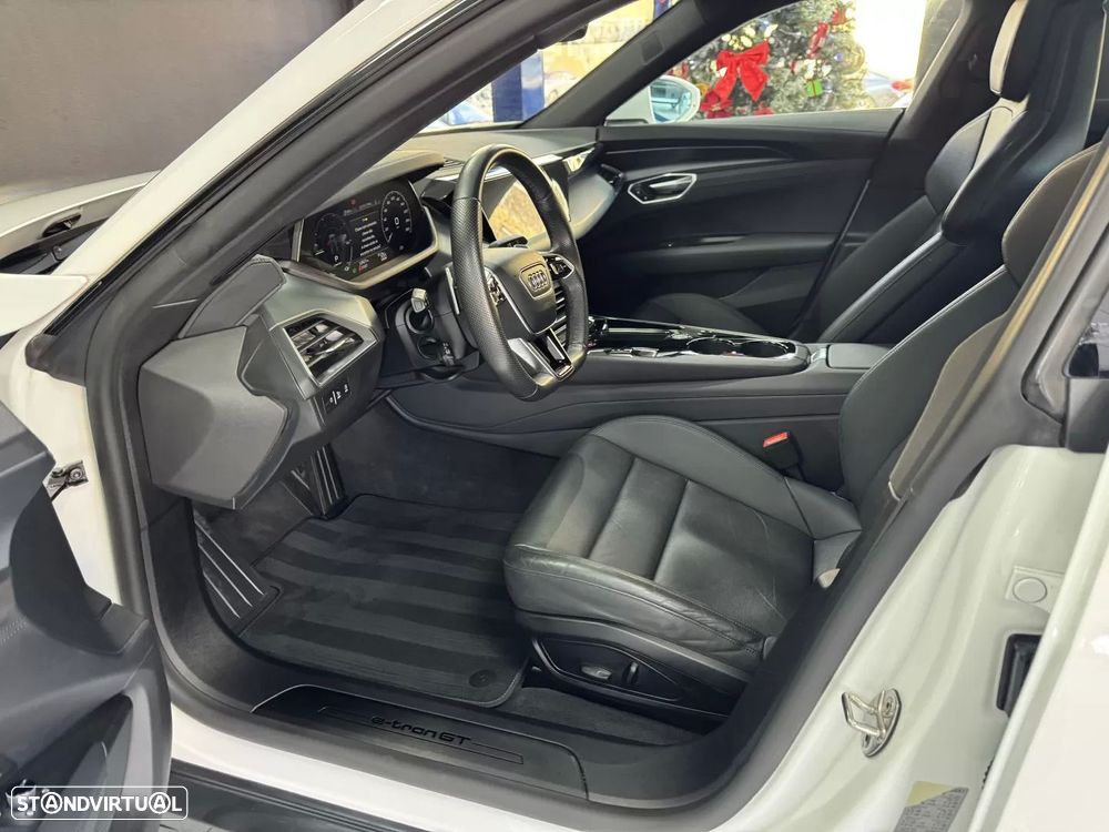 Audi e-tron GT quattro - 35