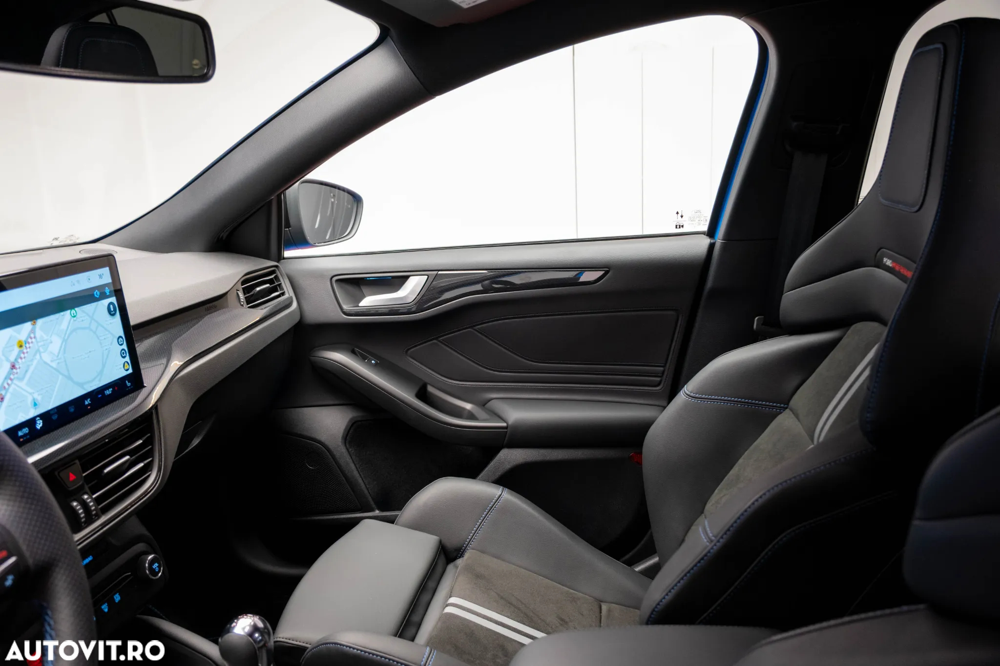 Ford Focus 2.3 Ecoboost 6MT ST X - 6