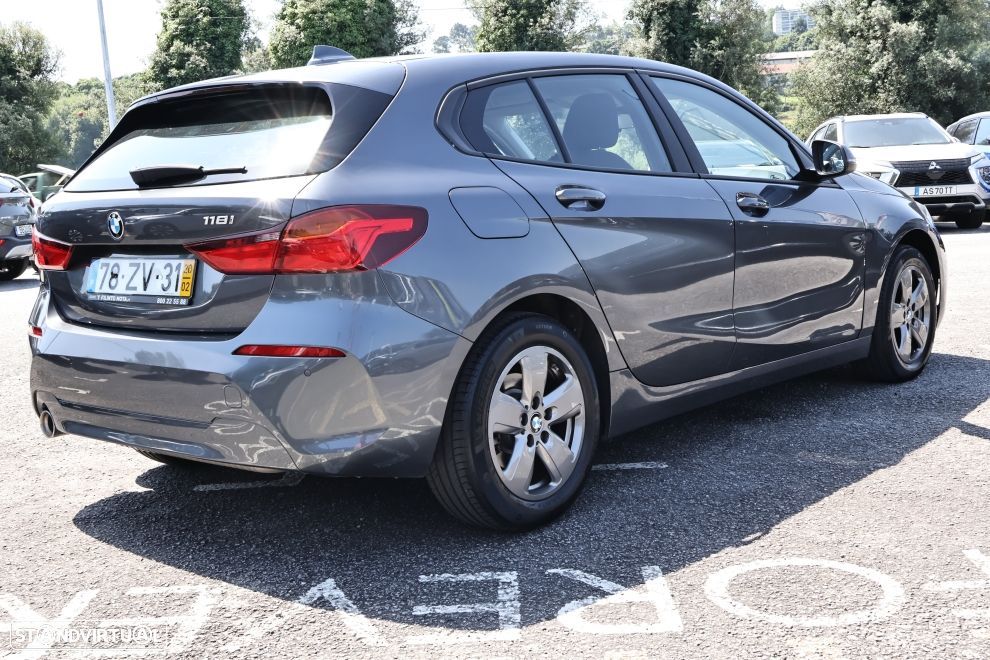 BMW 118 i Auto - 3