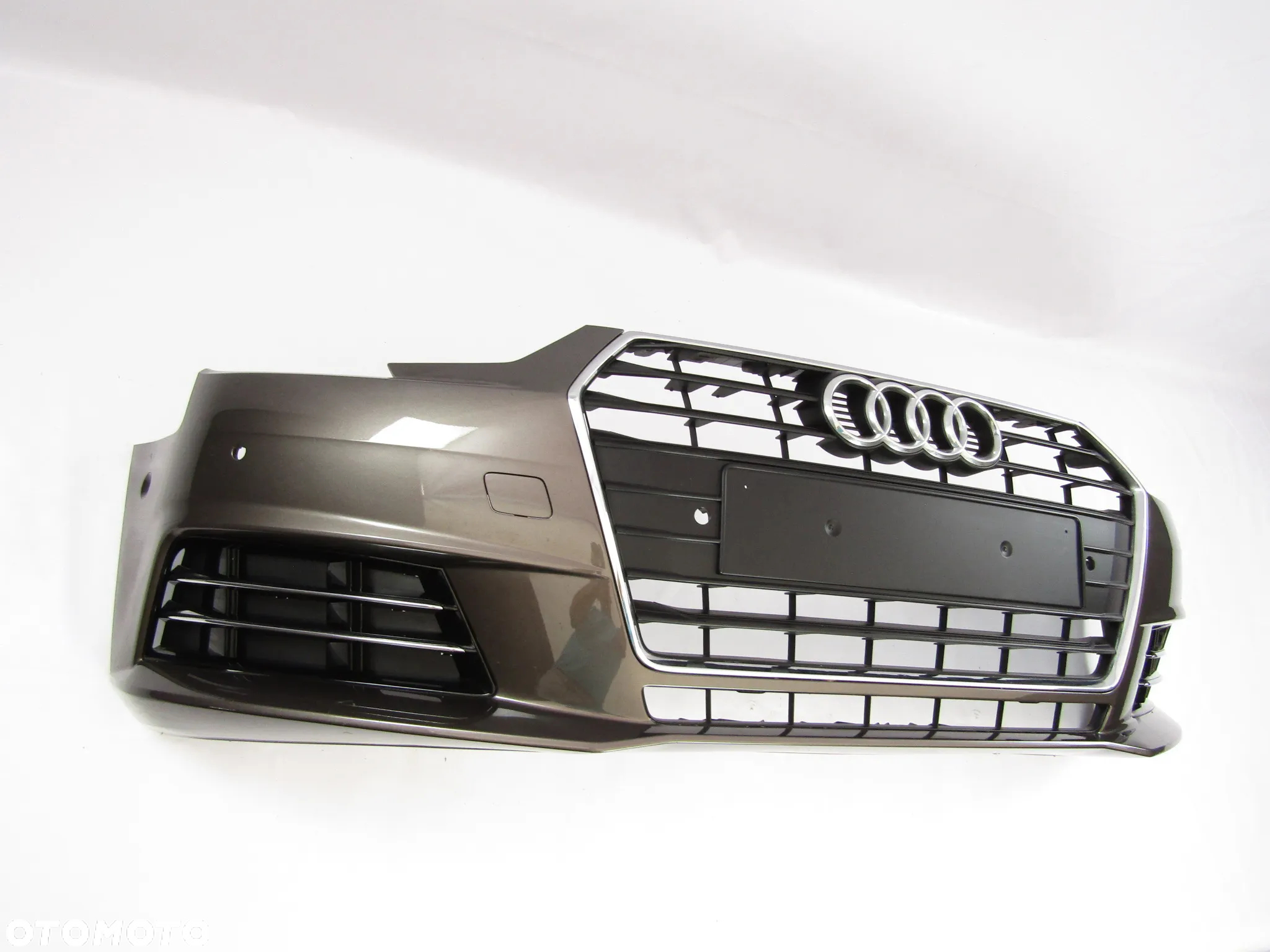Zderzak przedni Audi A4 B9 15 - 19 Pdc-6 + Atrapa Lakier LY8Q - 13
