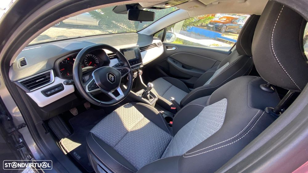 Renault Clio 1.0 TCe Techno - 17