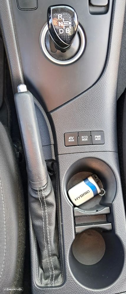 Toyota Auris Touring Sports 1.8 HSD Sport+Navi - 9