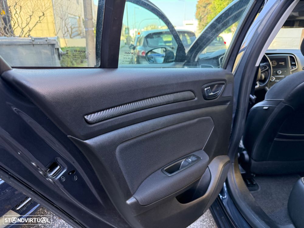 Renault Mégane Sport Tourer ENERGY dCi 110 EDC BUSINESS - 17