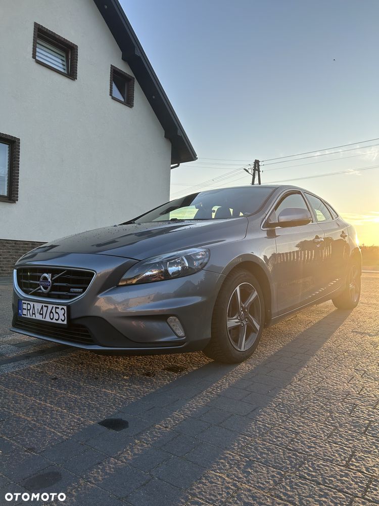 Volvo V40 D4 RDesign - 2