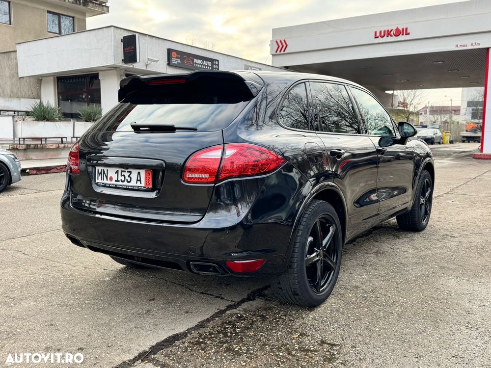 Porsche Cayenne Diesel Platinum Edition - 5