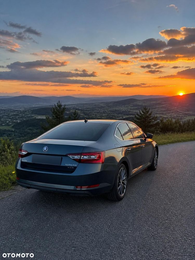 Skoda Superb 2.0 TDI 4x4 L&K DSG - 2