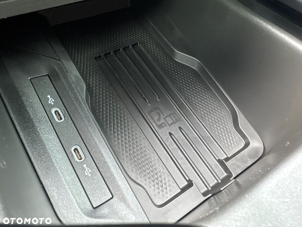 Skoda Superb 2.0 TDI SCR 4x4 L&K DSG - 26