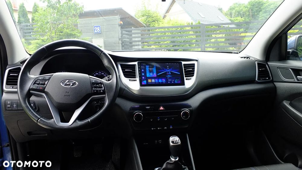 Hyundai Tucson 1.7 CRDI BlueDrive Style 2WD - 21