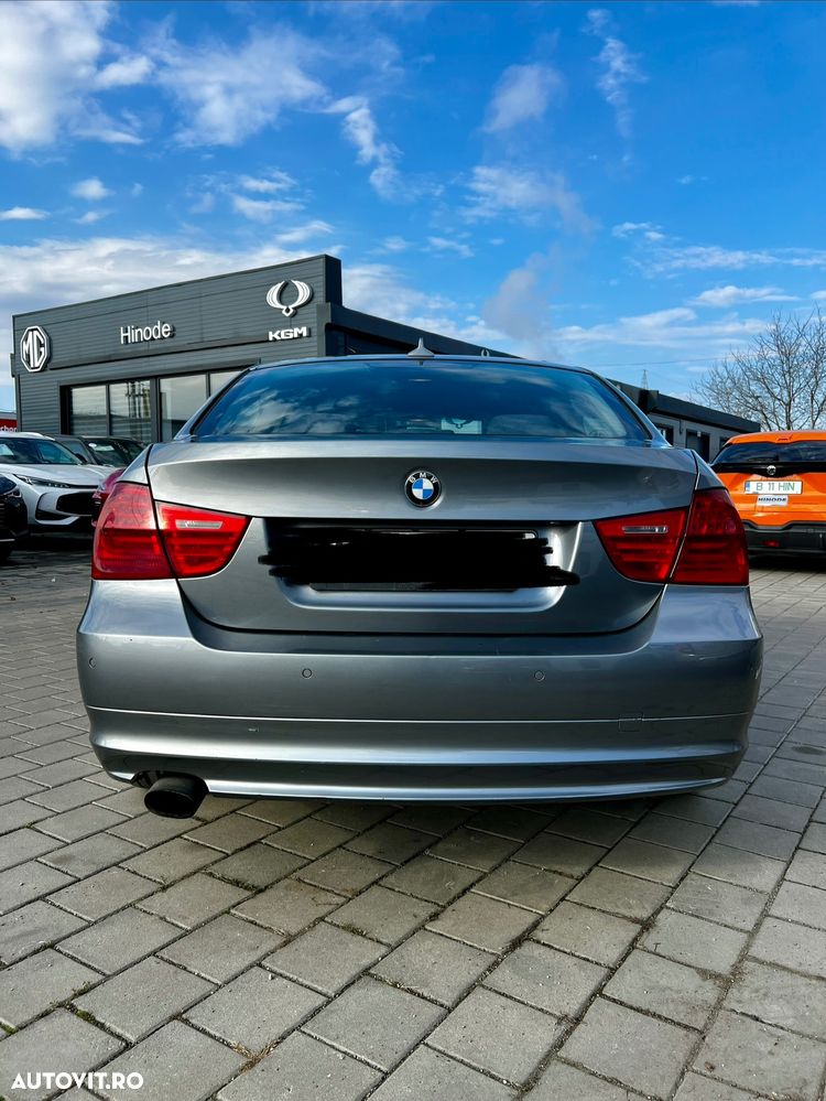 BMW Seria 3 320d - 6