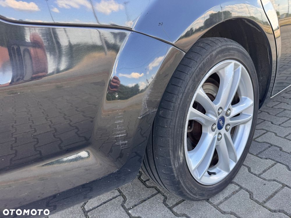 Ford Mondeo 2.0 Ambiente - 8