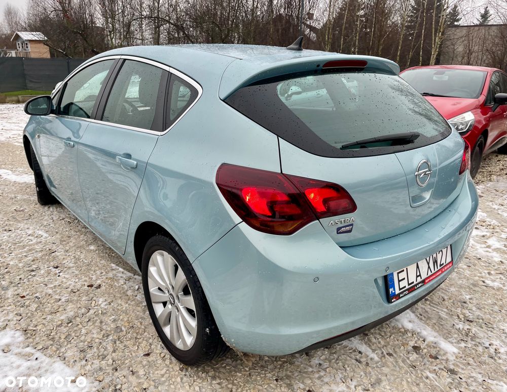 Opel Astra 1.6 NAVI - 6