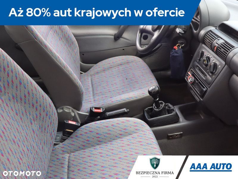 Opel Corsa - 11