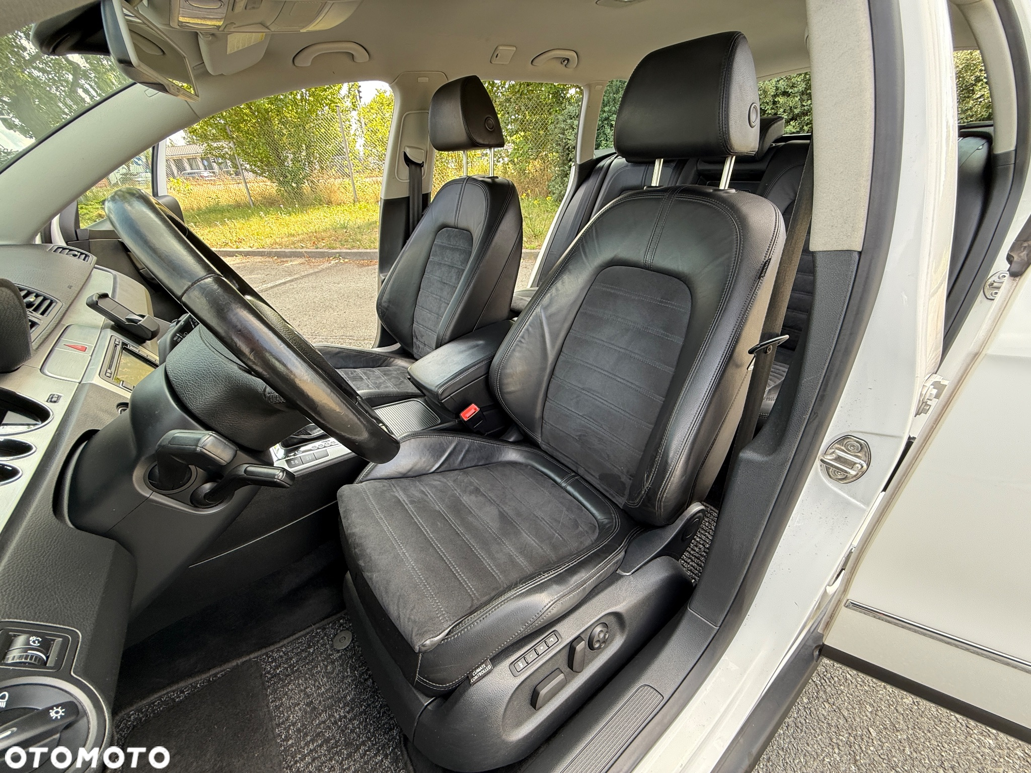 Volkswagen Passat 2.0 TDI DPF Highline DSG - 39