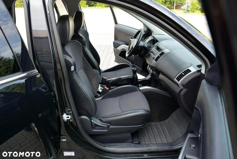 Mitsubishi Outlander 2.0 2WD Edition - 18