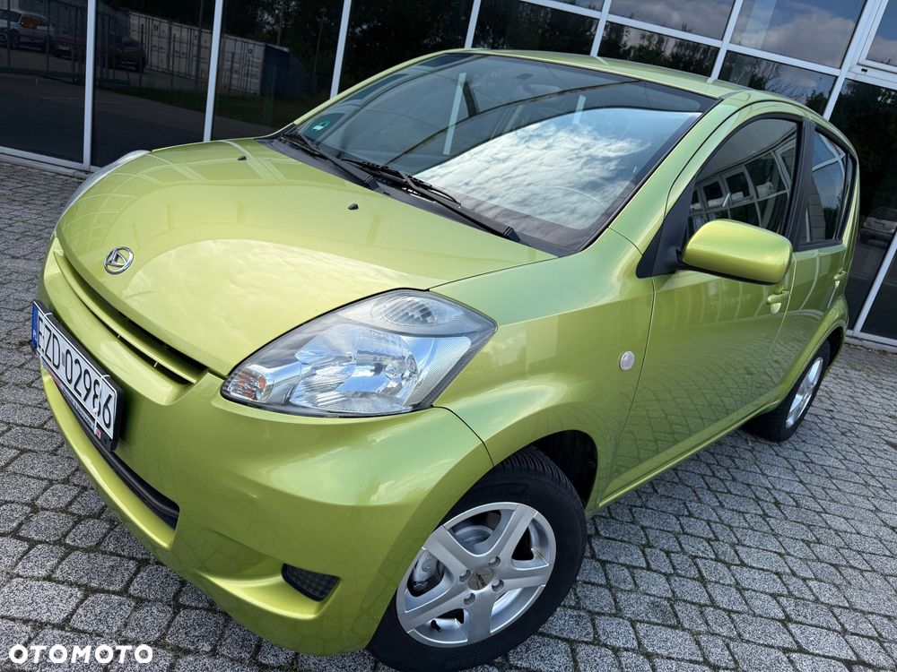 Daihatsu Sirion 1.0 - 14