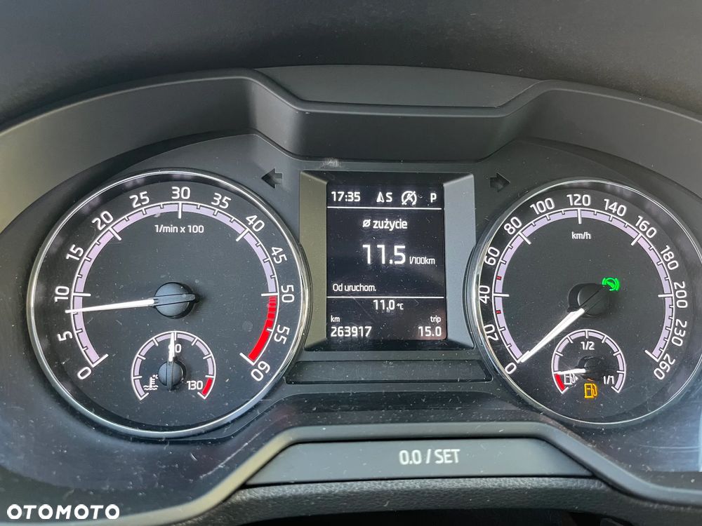 Skoda Octavia 1.6 TDI Style DSG - 10