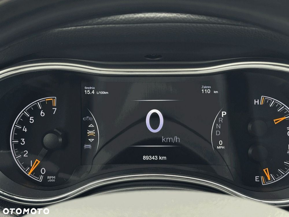 Jeep Grand Cherokee - 29