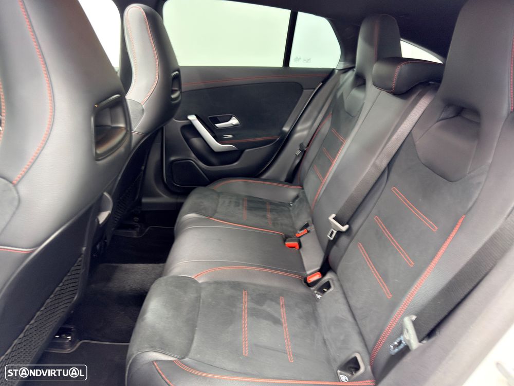 Mercedes-Benz CLA 250 e Shooting Brake AMG Line - 18
