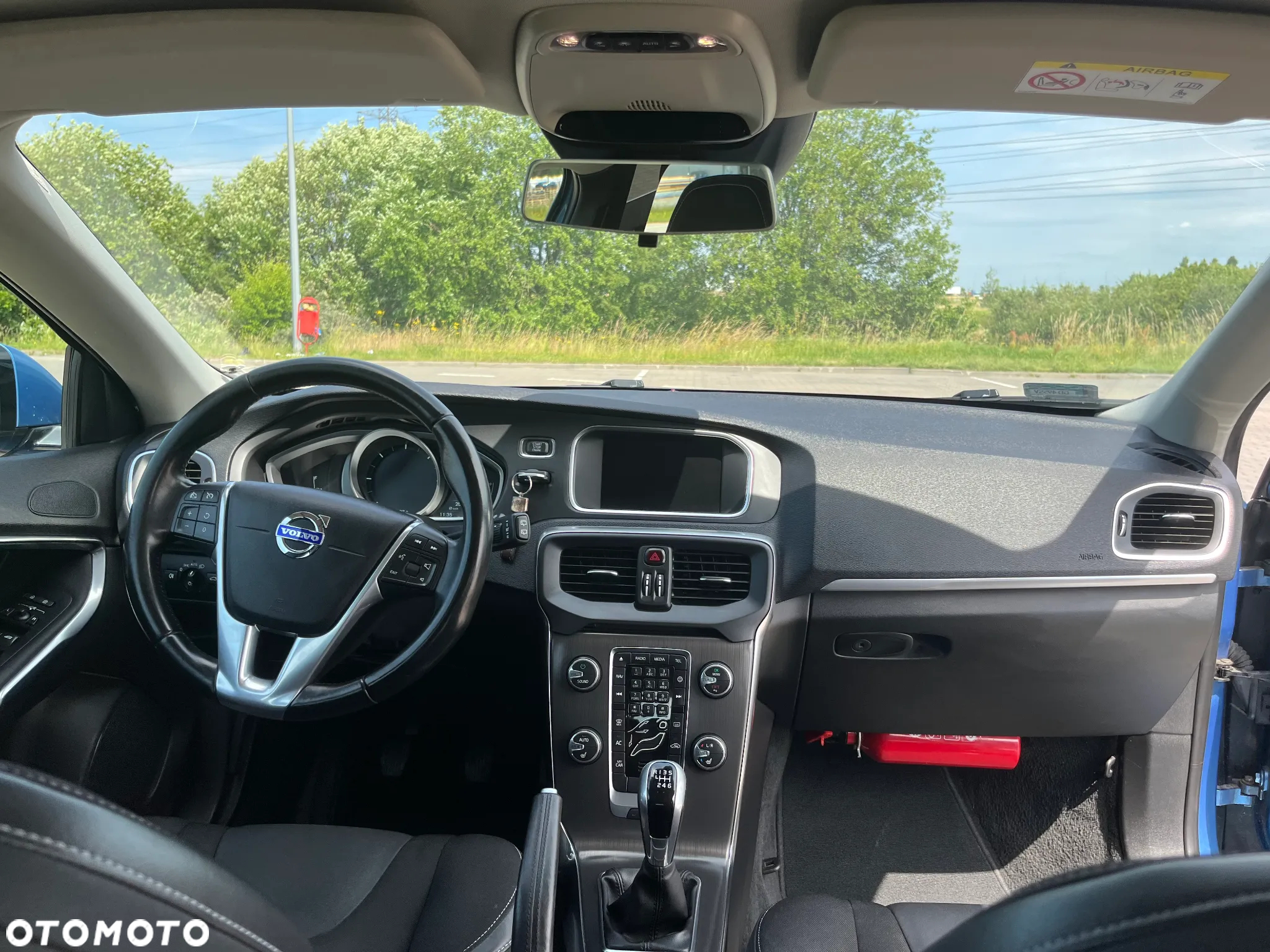 Volvo V40 D2 Momentum - 27