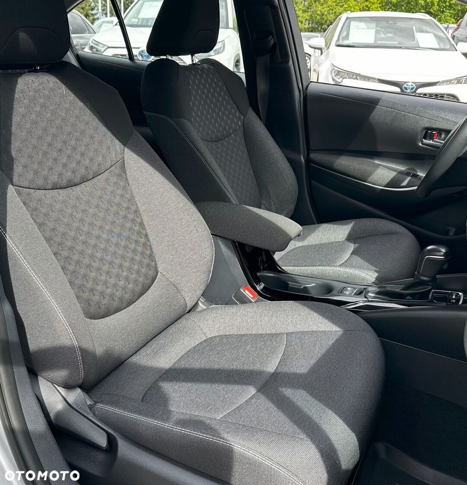 Toyota Corolla 1.8 Hybrid Comfort - 18