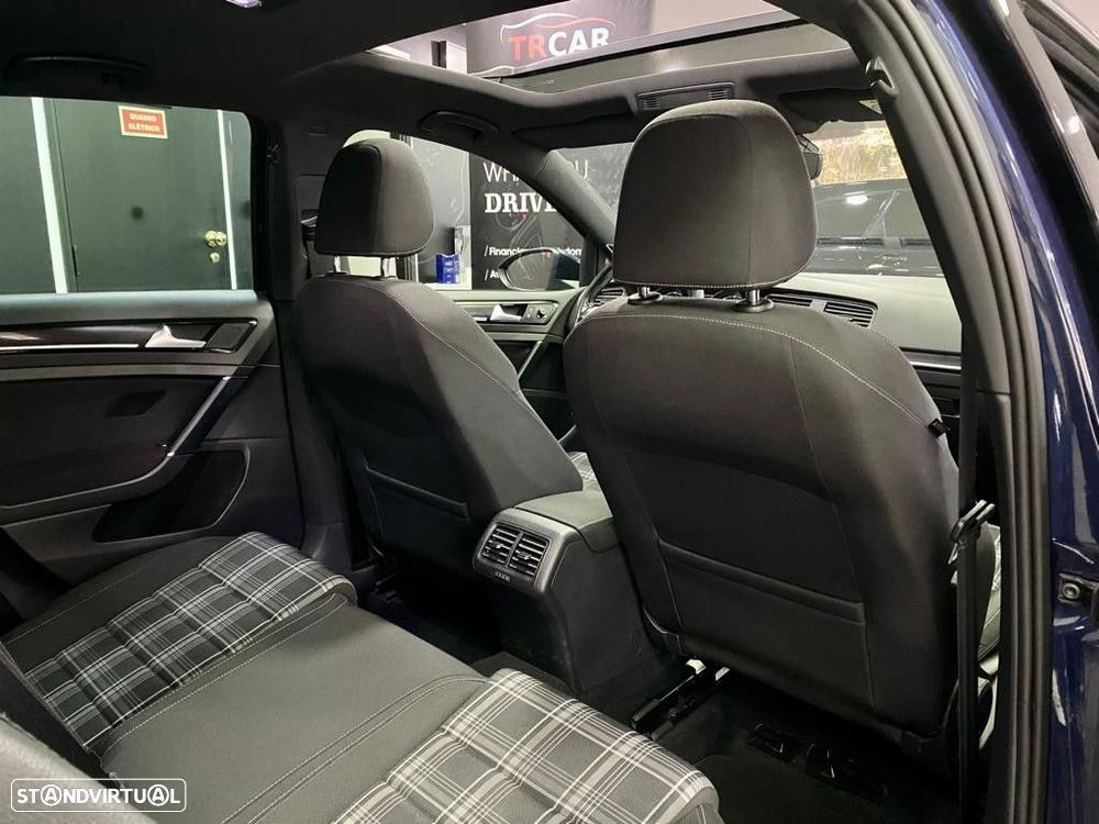 VW Golf 2.0 TDI GTD - 25