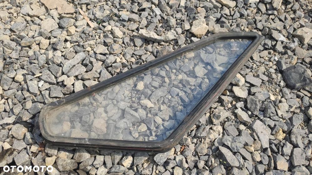 KL SZYBA KAROSERYJNA LEWY TYŁ FSO POLONEZ 1979r - 2