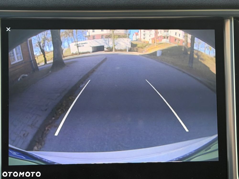 Tesla Model S 85D Allradantrieb - 16