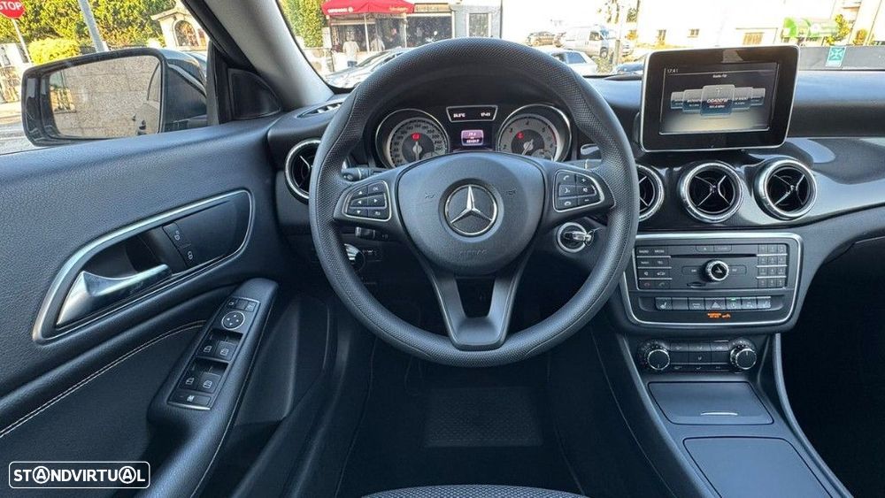 Mercedes-Benz CLA 200 - 15