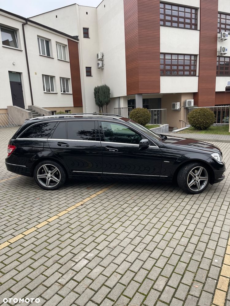 Mercedes-Benz Klasa C 200 (BlueEFFICIENCY) 7G-TRONIC Avantgarde - 2