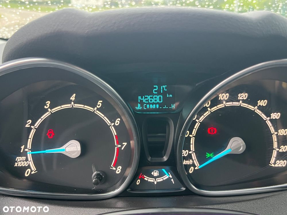 Ford Fiesta 1.0 EcoBoost S&S TITANIUM X - 6