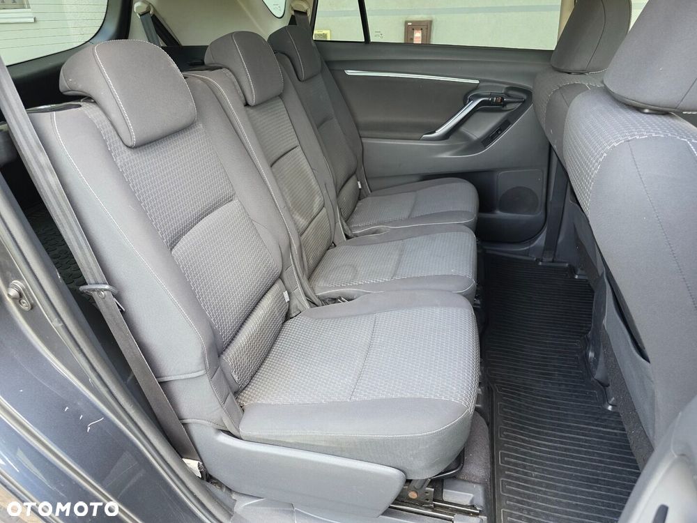 Toyota Verso - 19