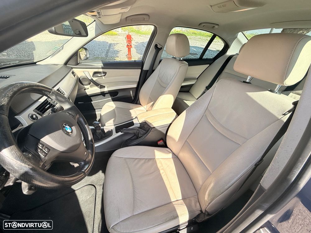 BMW 320 d Line Sport - 10