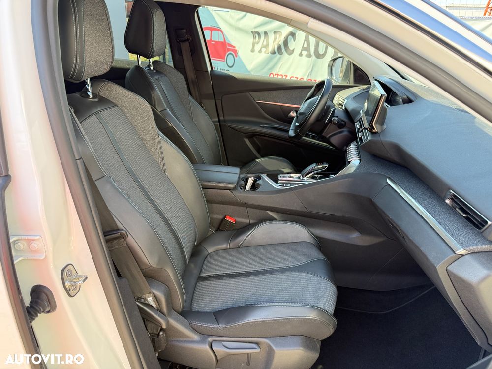 Peugeot 3008 Hybrid 225 e-EAT8 Allure Pack - 6
