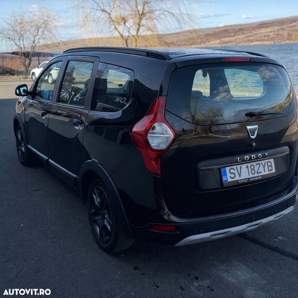Dacia Lodgy TCe 115 Stepway - 4