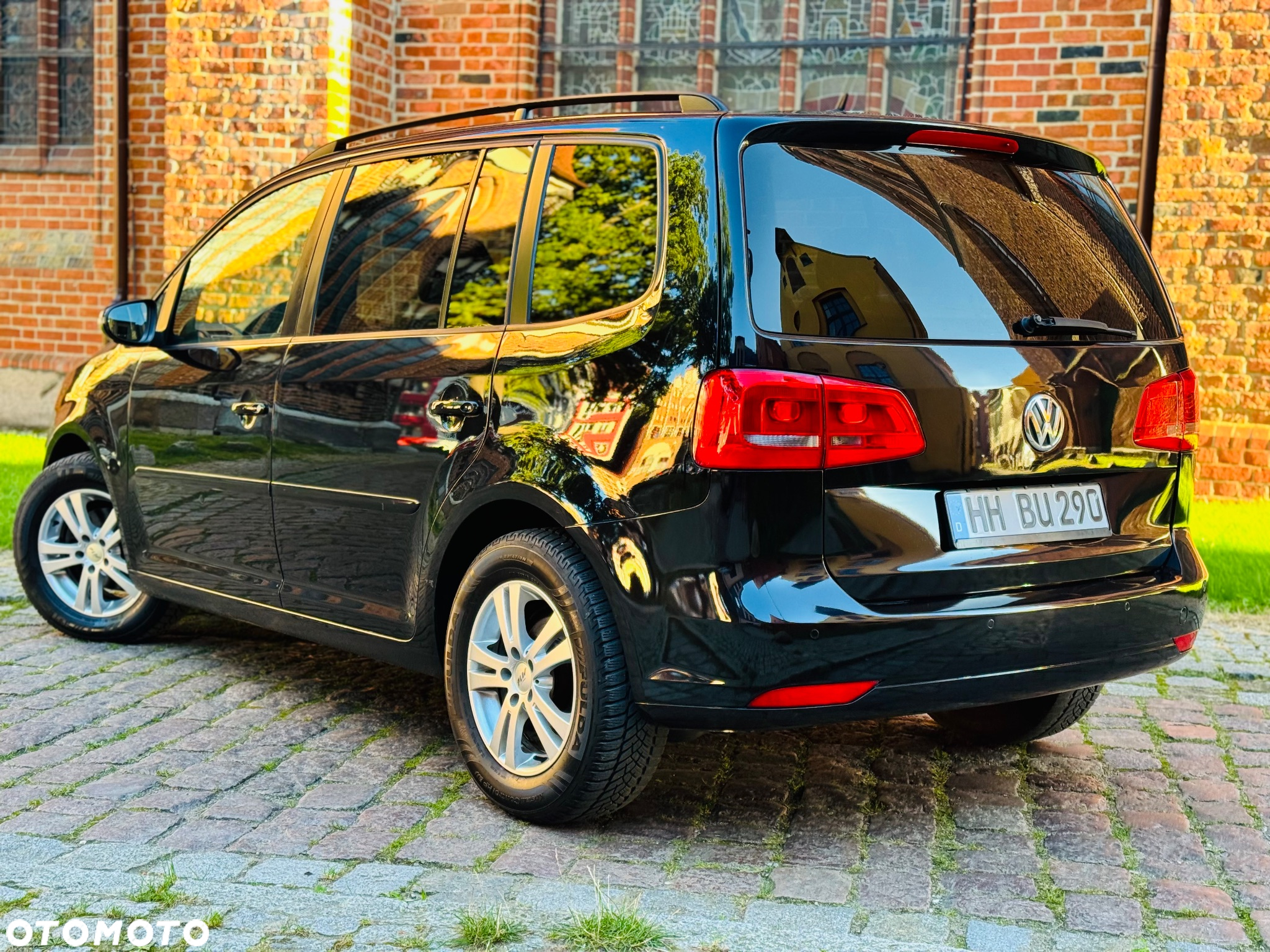 Volkswagen Touran 1.6 TDI DPF BlueMotion Technology DSG Comfortline - 23