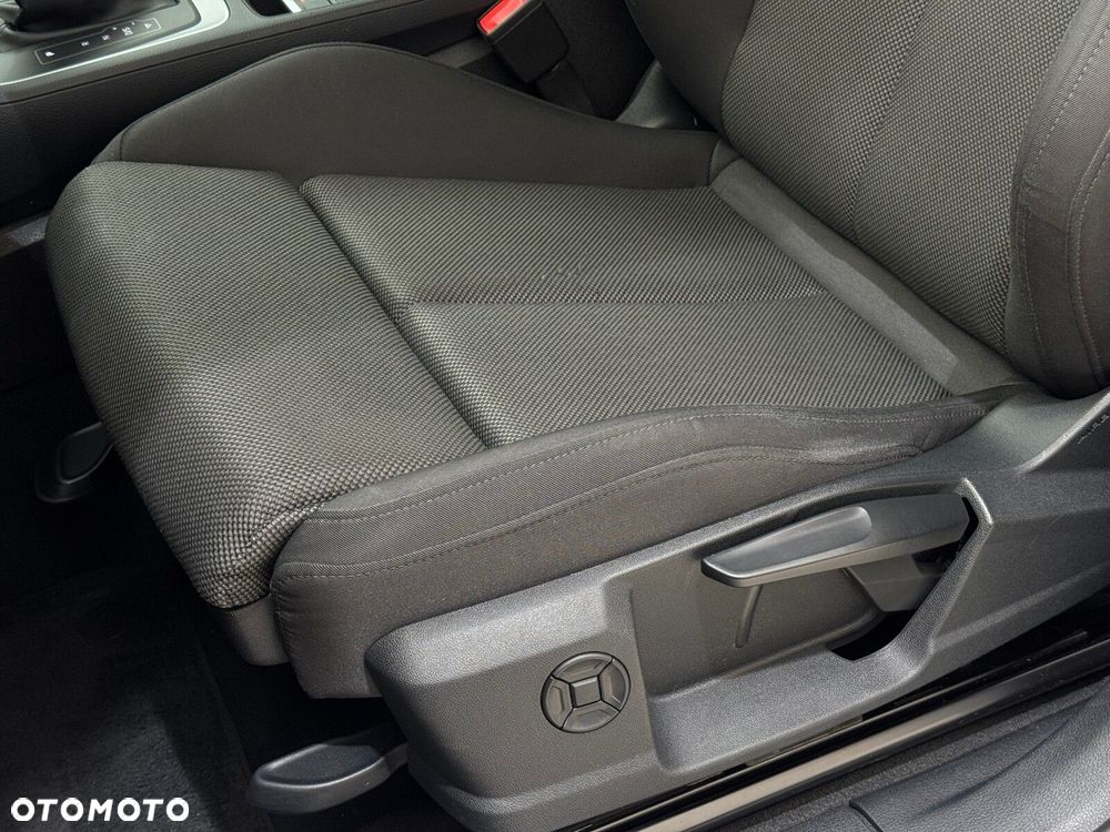 Audi Q3 Sportback - 11