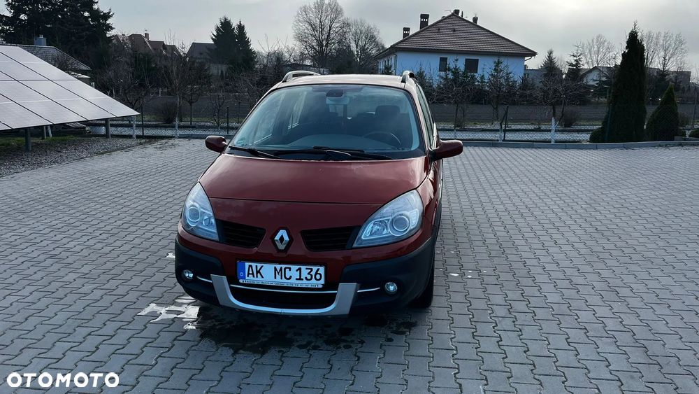Renault Scenic 1.9 dCi FAP Conquest - 21