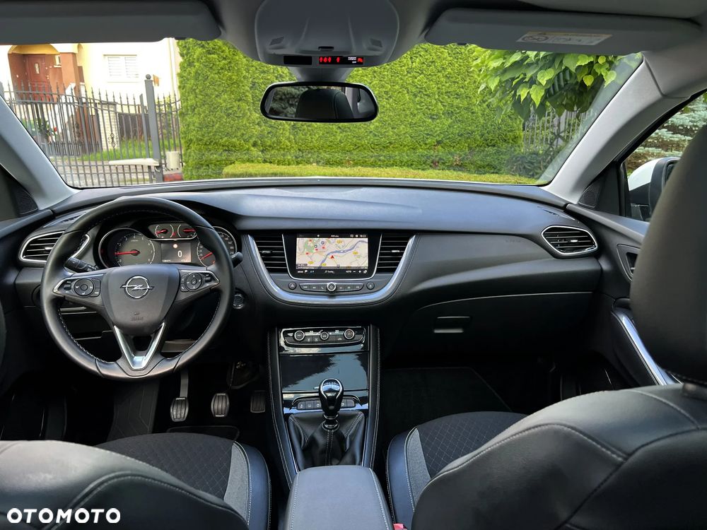 Opel Grandland X 1.2 Start/Stop Business INNOVATION - 28