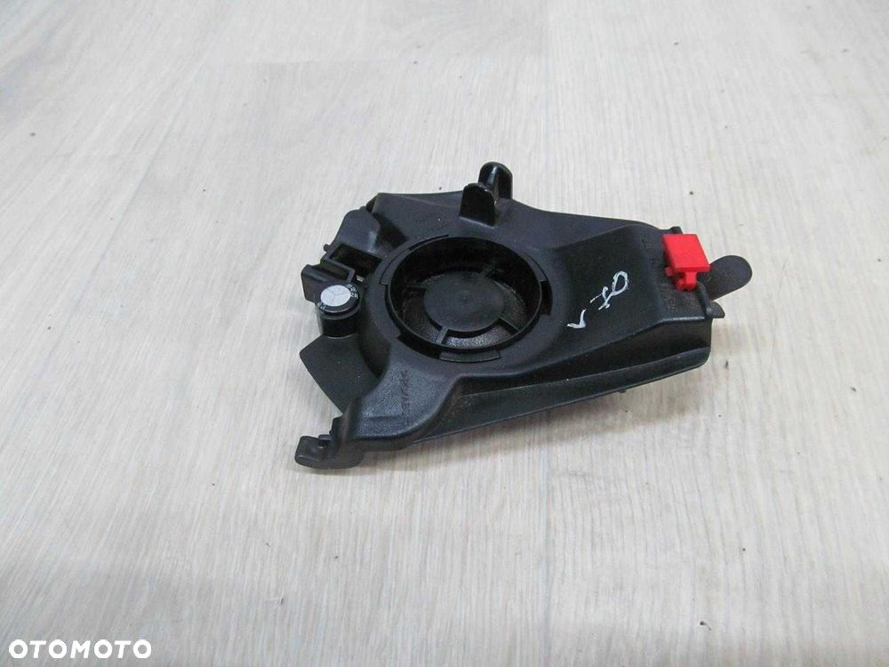 VOLVO V70 XC70 GLOSNIK WYSOKOTONOWY PRAWY 8633993 - 1