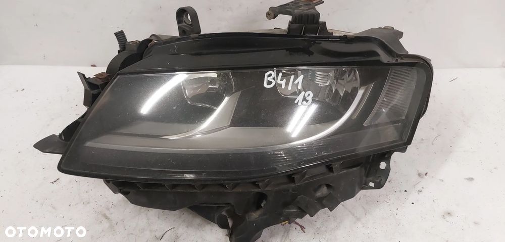 . LAMPA PRZOD PRZEDNIA LEWA AUDI A4 B8 - 1
