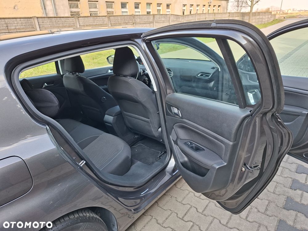 Peugeot 308 BlueHDi 130 EAT8 Stop & Start Allure - 6