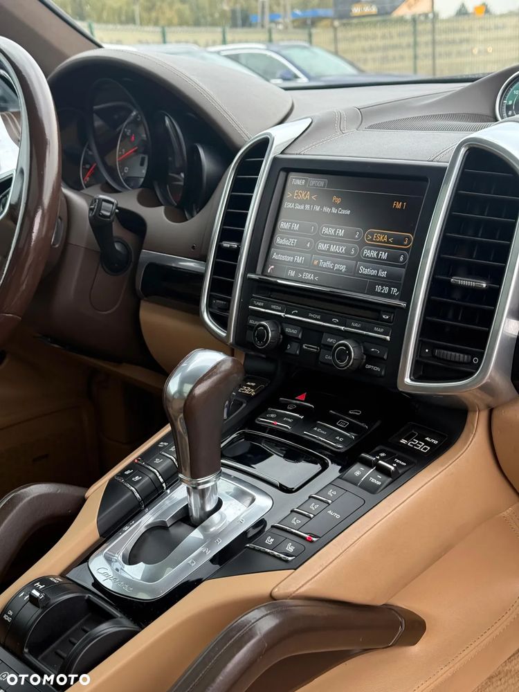 Porsche Cayenne GTS - 17