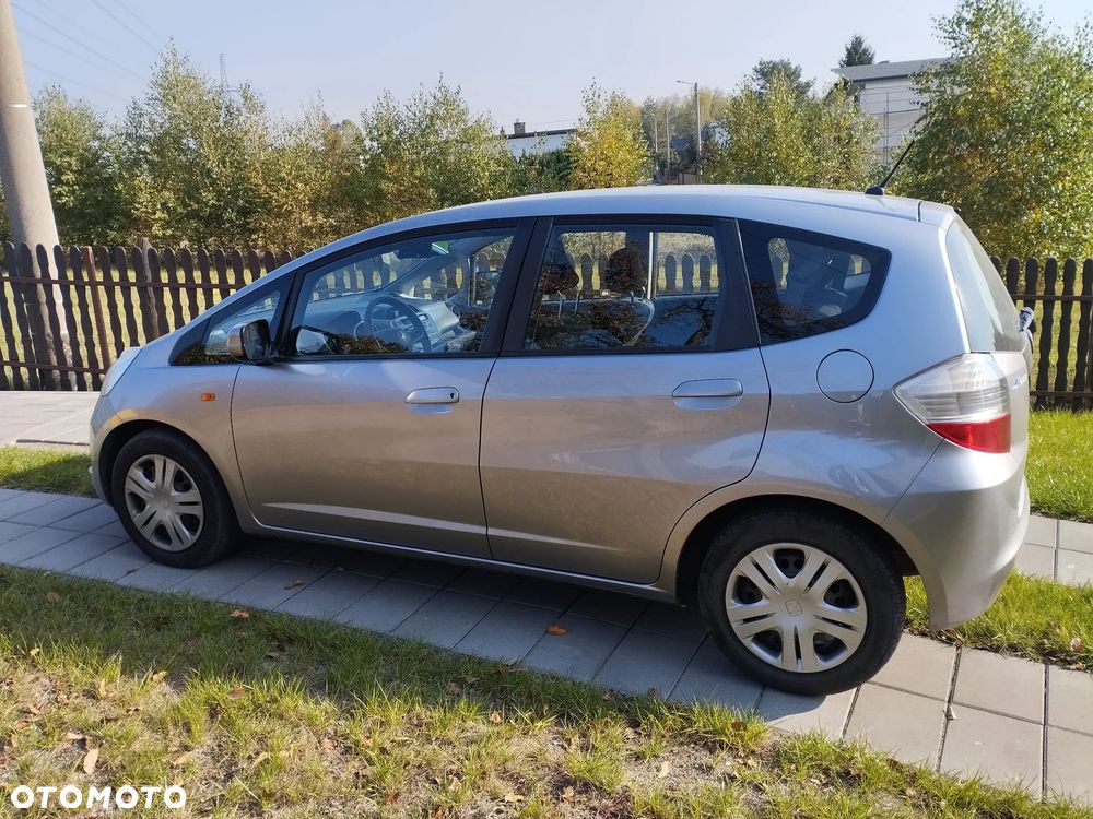 Honda Jazz 2008 photo 2
